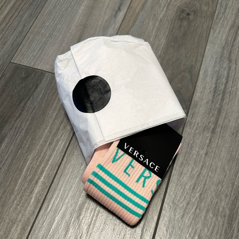 90s Vintage Logo Socks 🧦 peach 🍑 color / Size Large